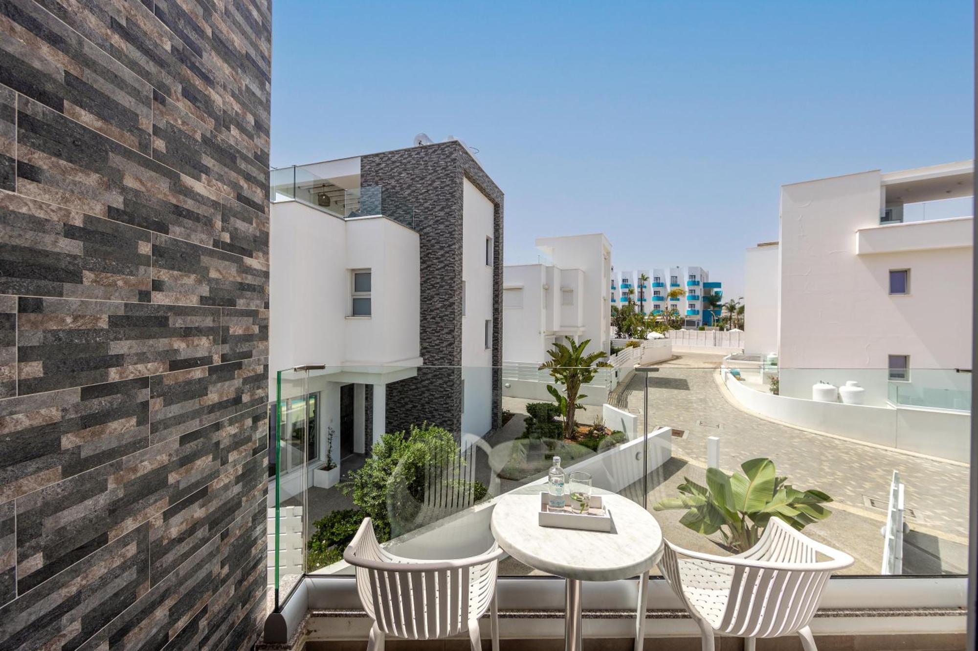 Fig Tree Bay Residences 4 Протарас Экстерьер фото